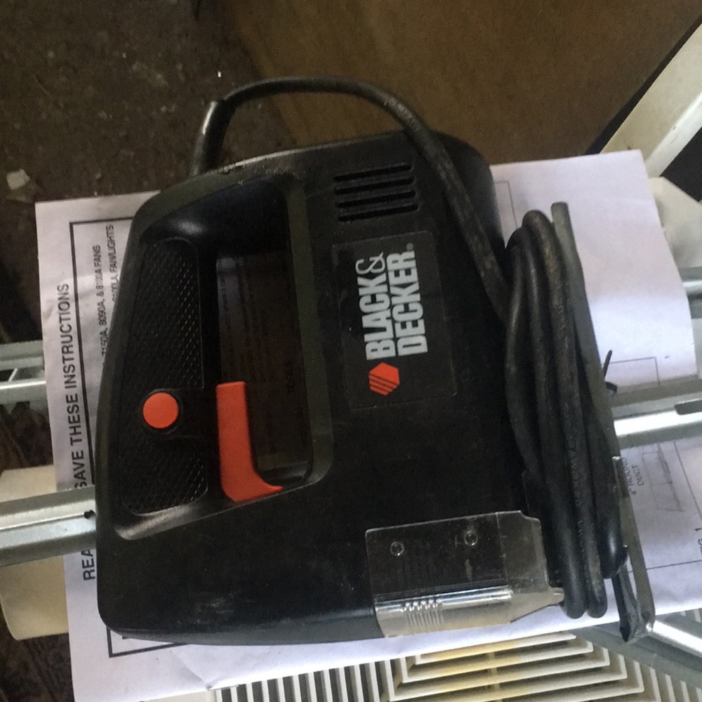 Black & Decker jigsaw just needs a blade